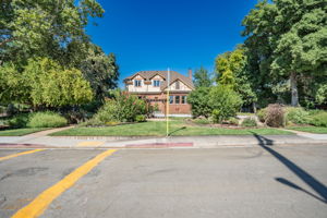 5_F8_36253SchoolStreet_05