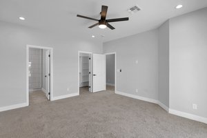  Photo 31