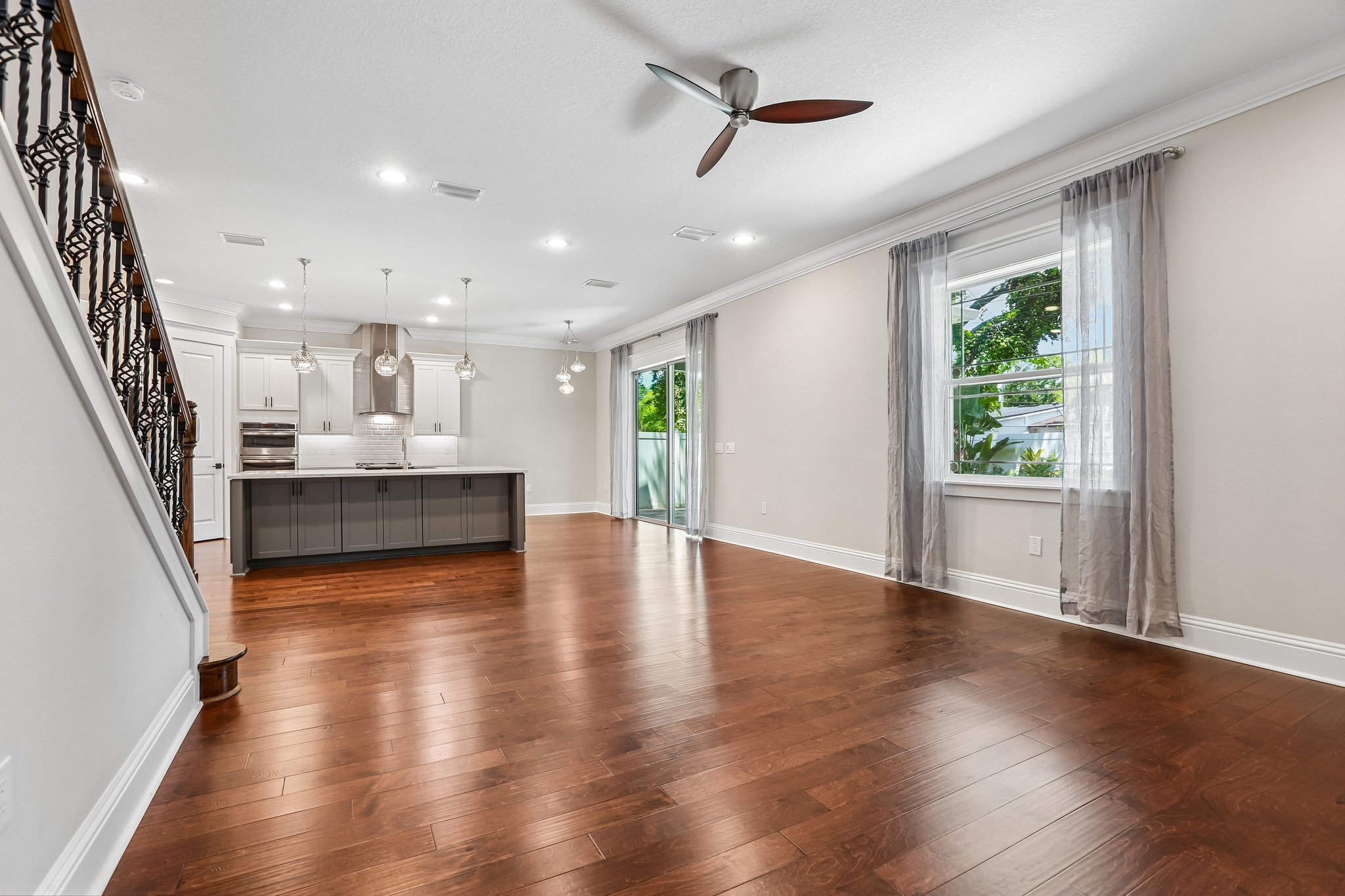 E Clark Cir-S0807-012.jpg
