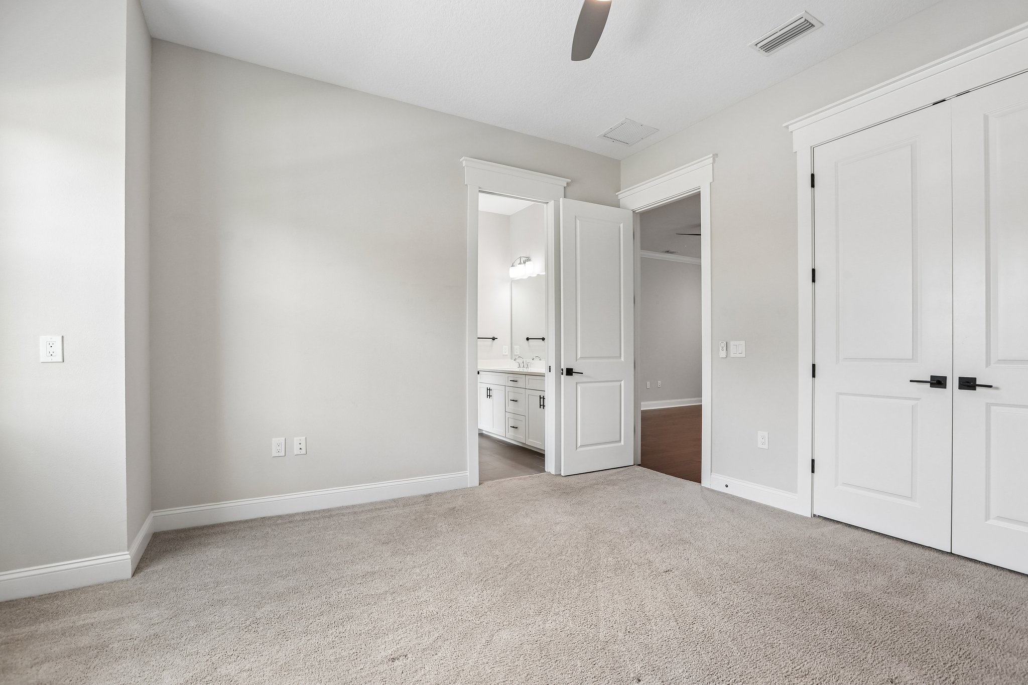E Clark Cir-S0807-038.jpg