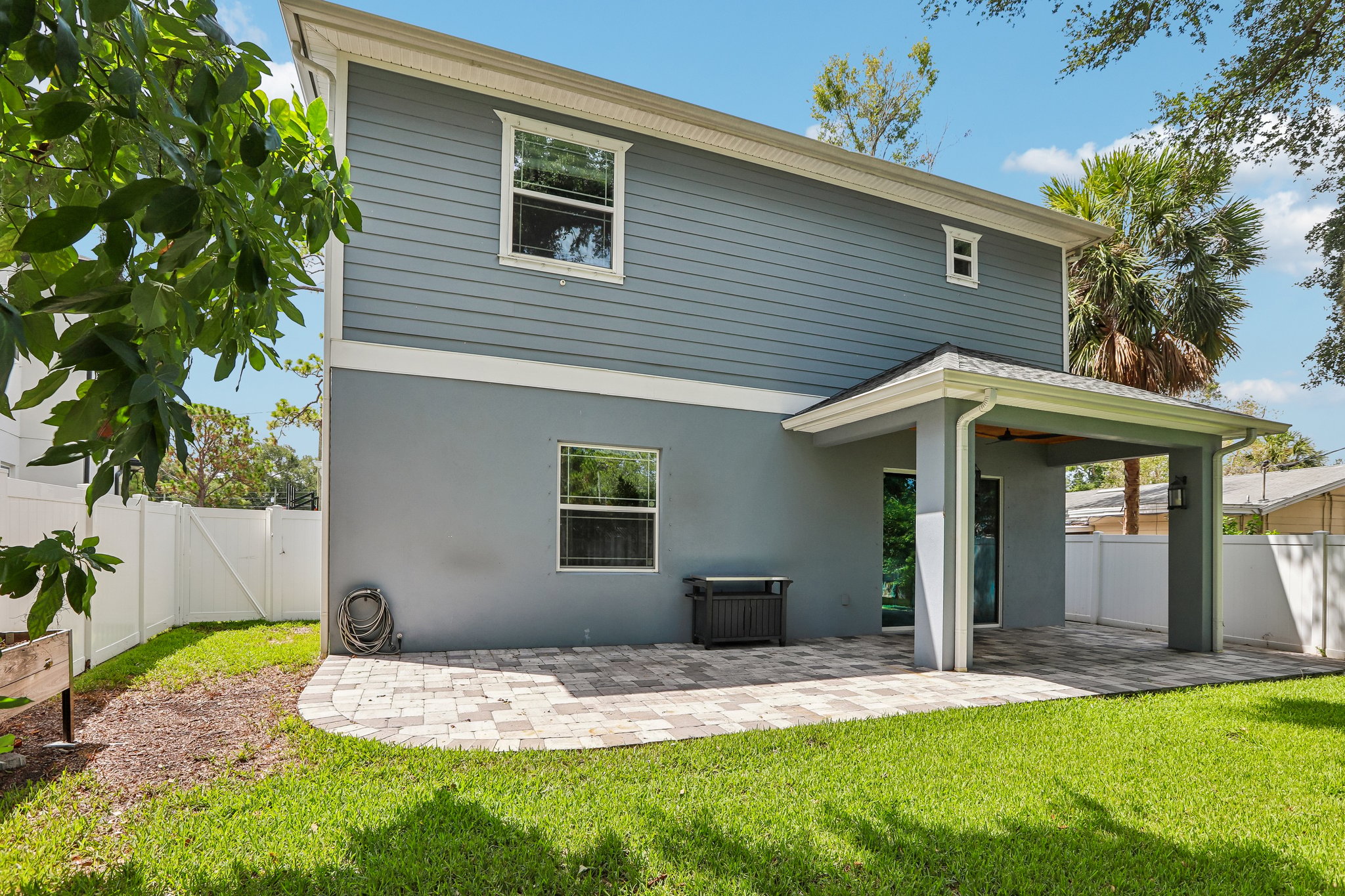 E Clark Cir-S0807-066.jpg