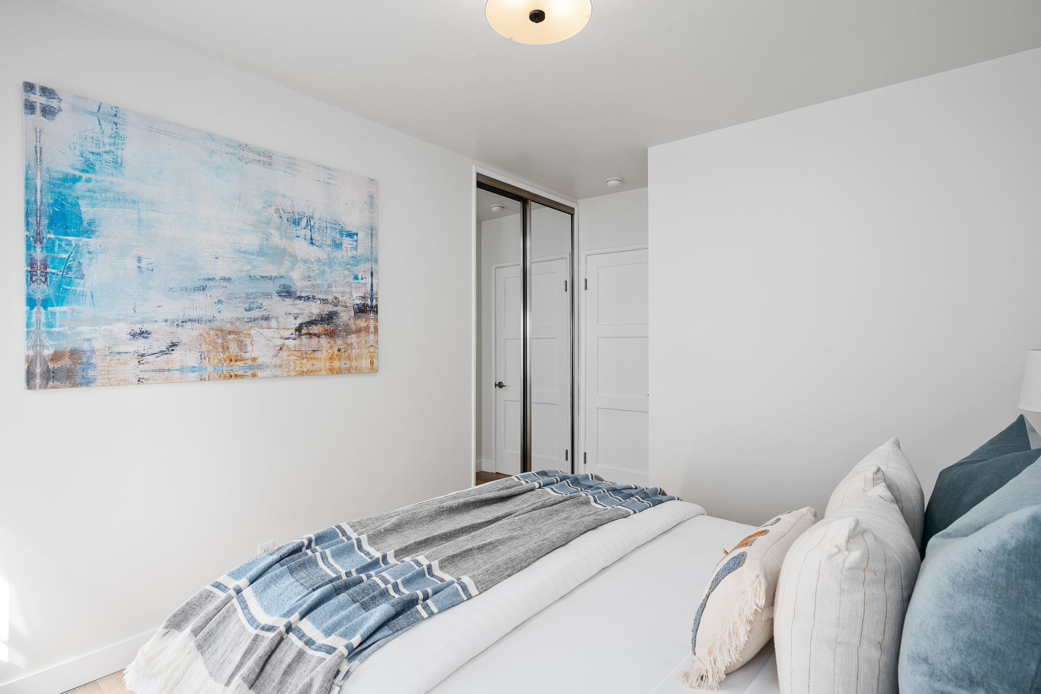 3627 Veteran Avenue-22