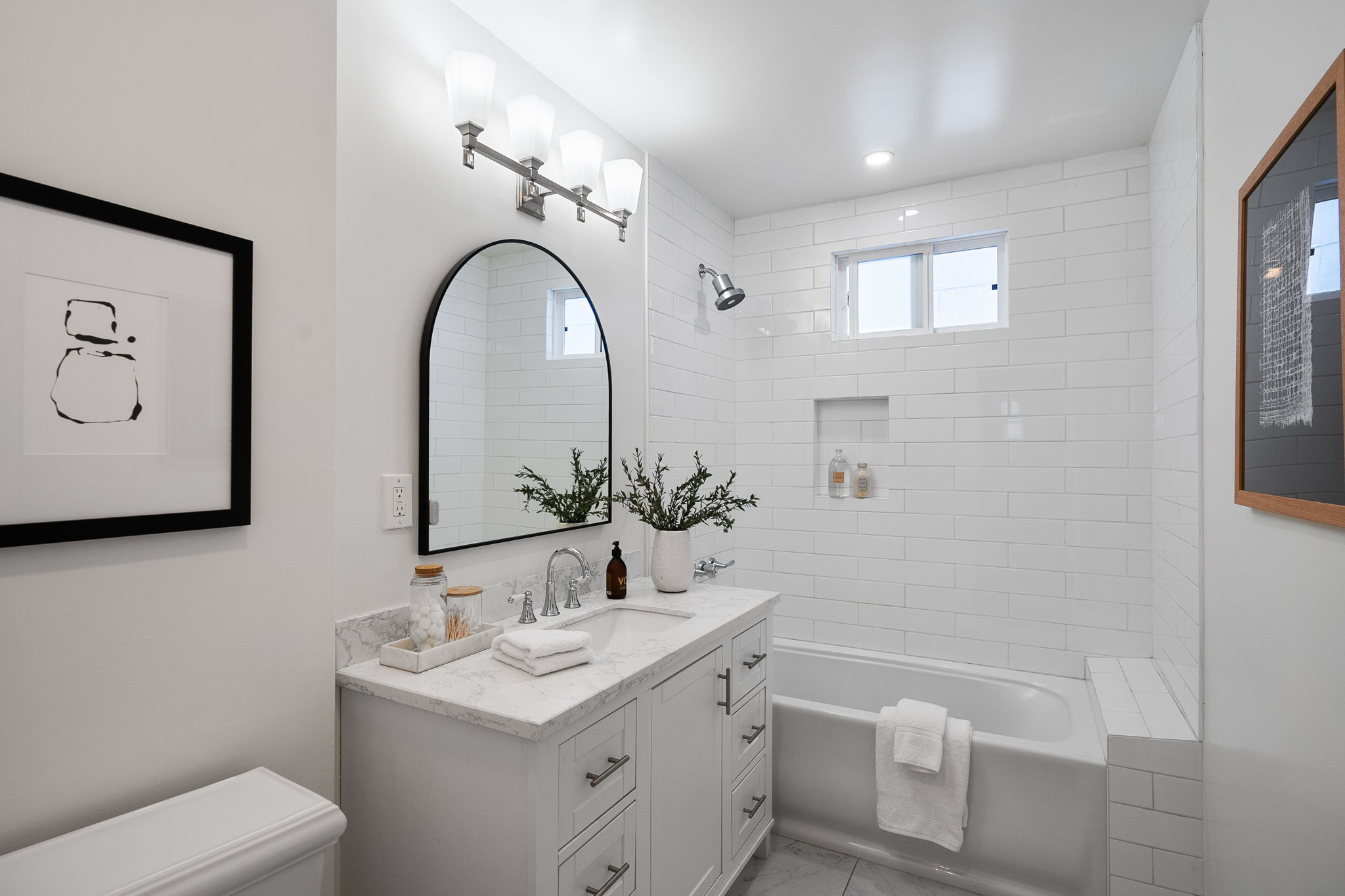 3627 Veteran Avenue-25