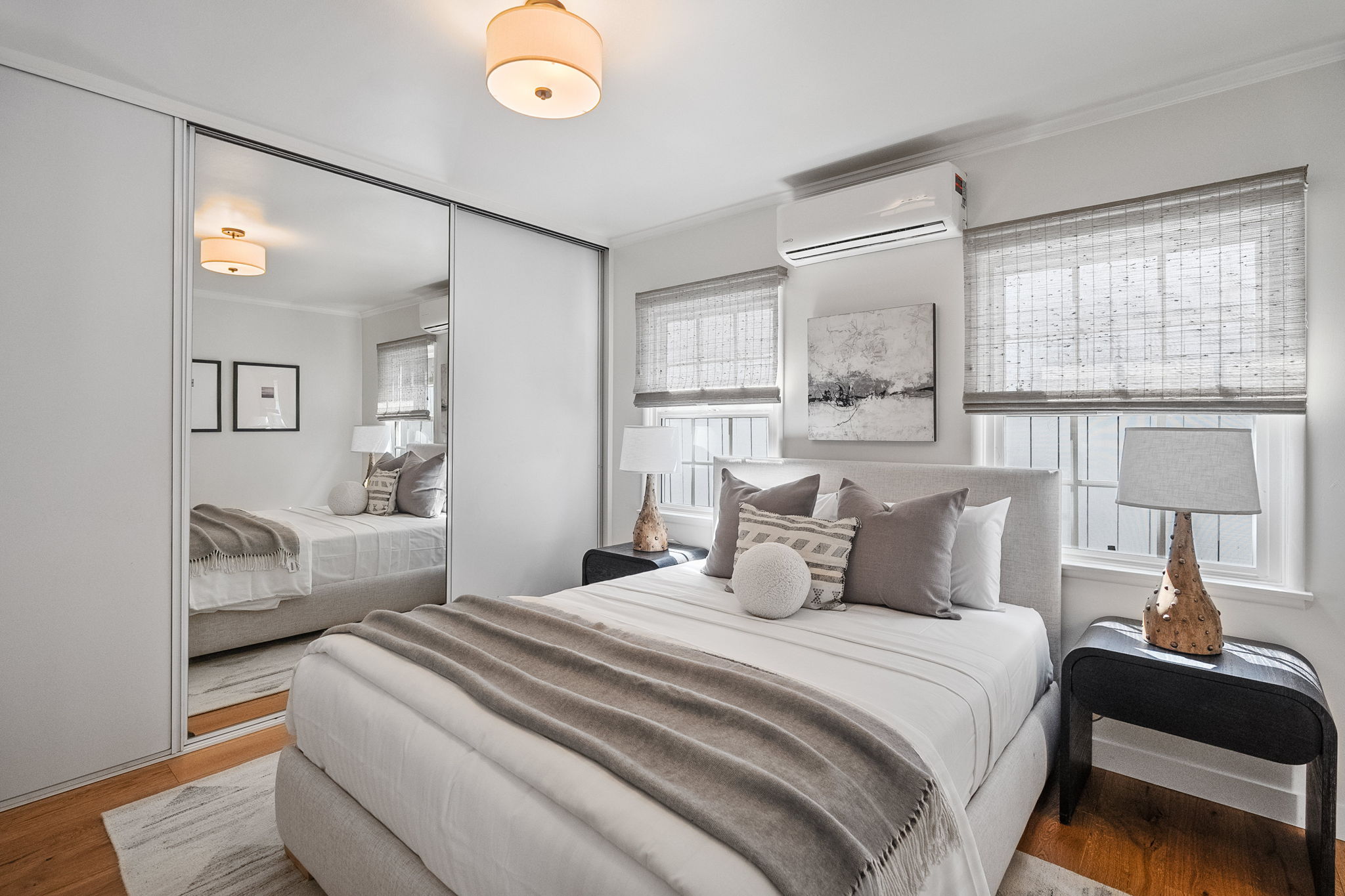 3627 Veteran Avenue-52