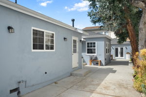3627 Veteran Avenue-27
