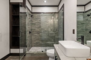  Photo 44