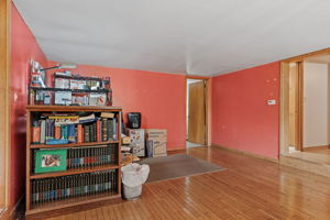  Photo 34