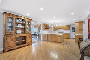 Spacious Kitchen, Great for Entertaning