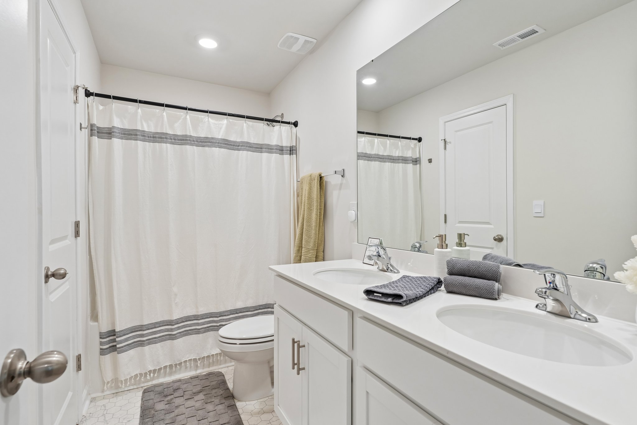 Azalea Ridge Dr-S1006-022.jpg