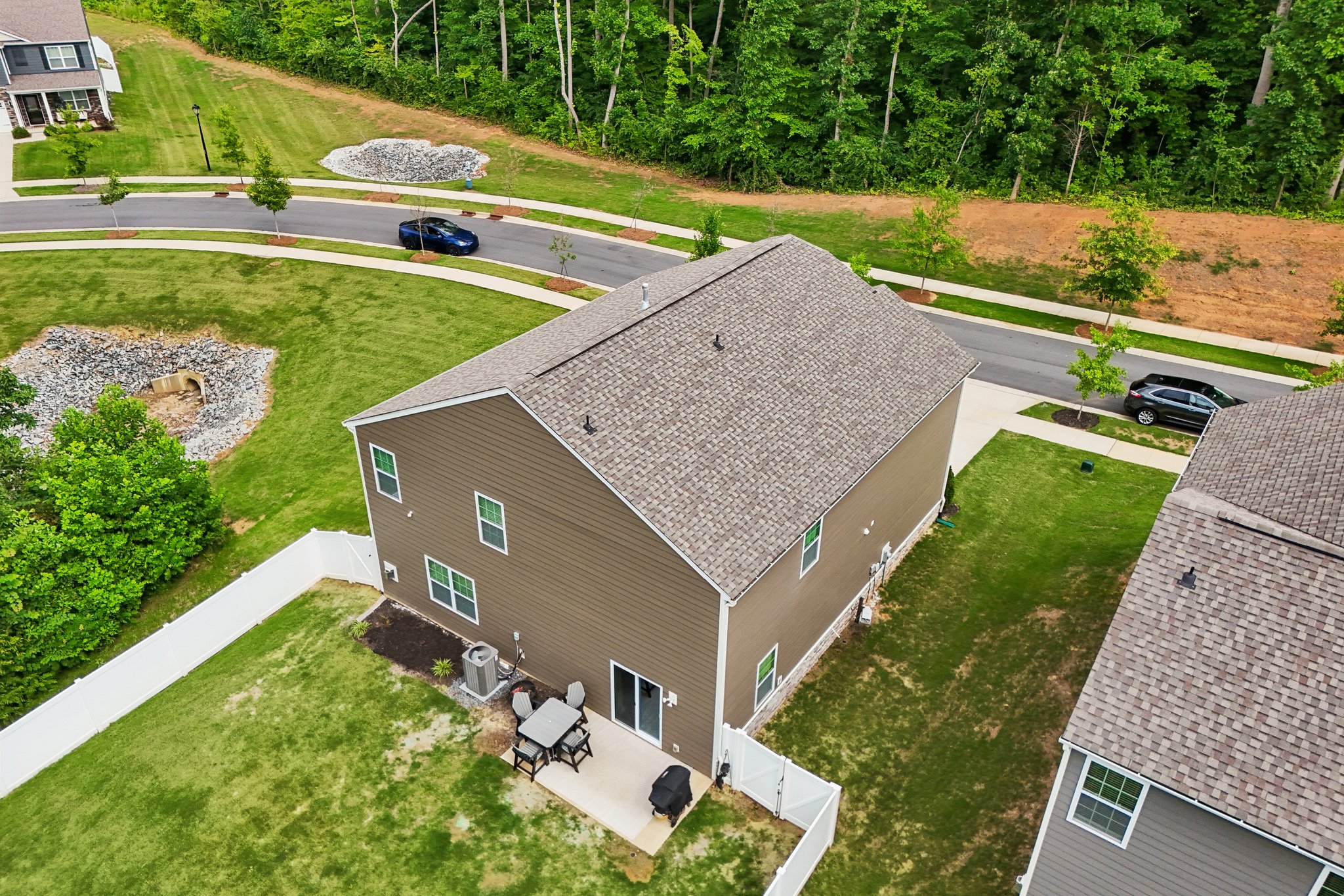 Azalea Ridge Dr-S1006-067.jpg