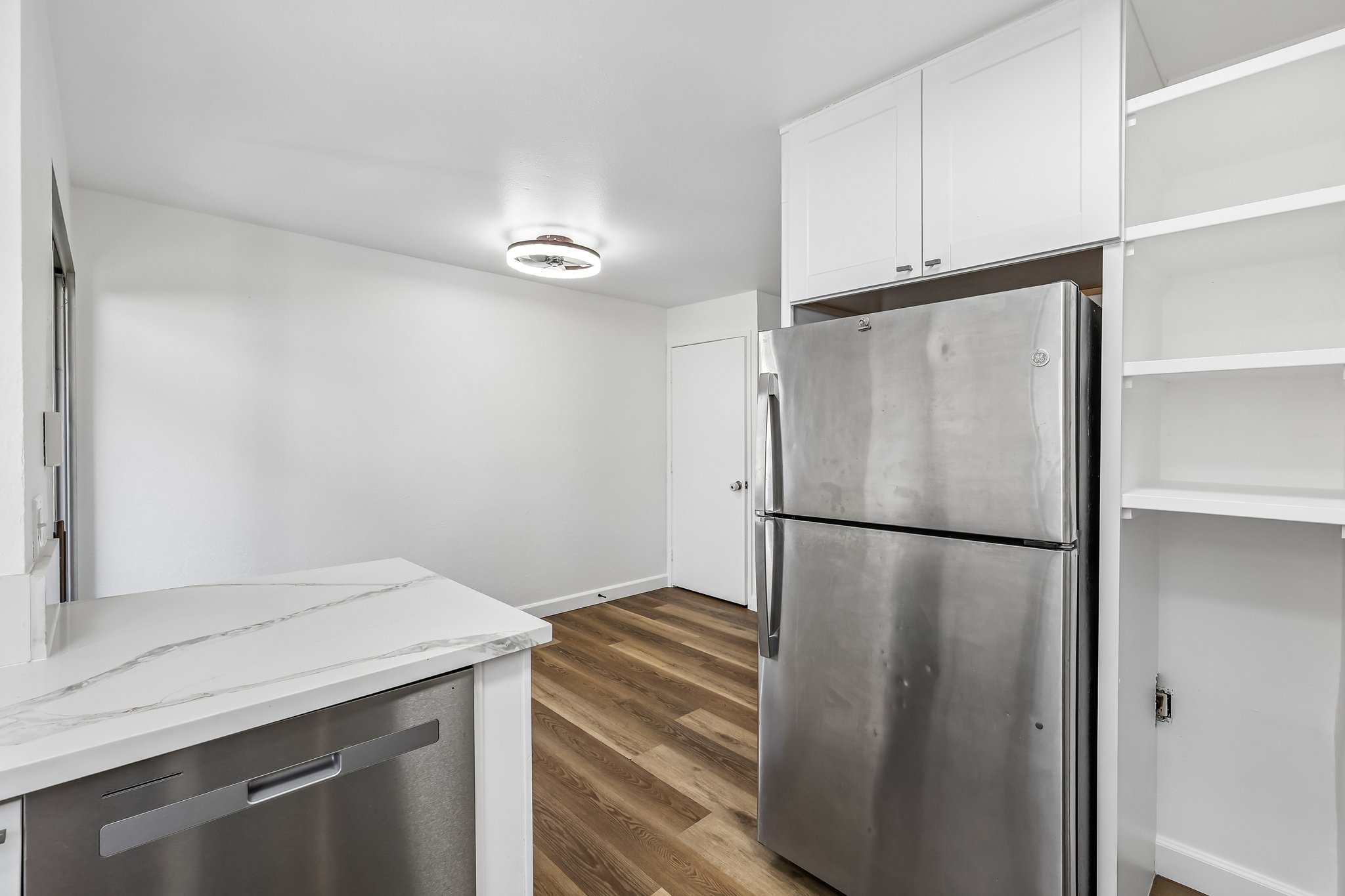 Lemona Ave D-S0306-011.jpg