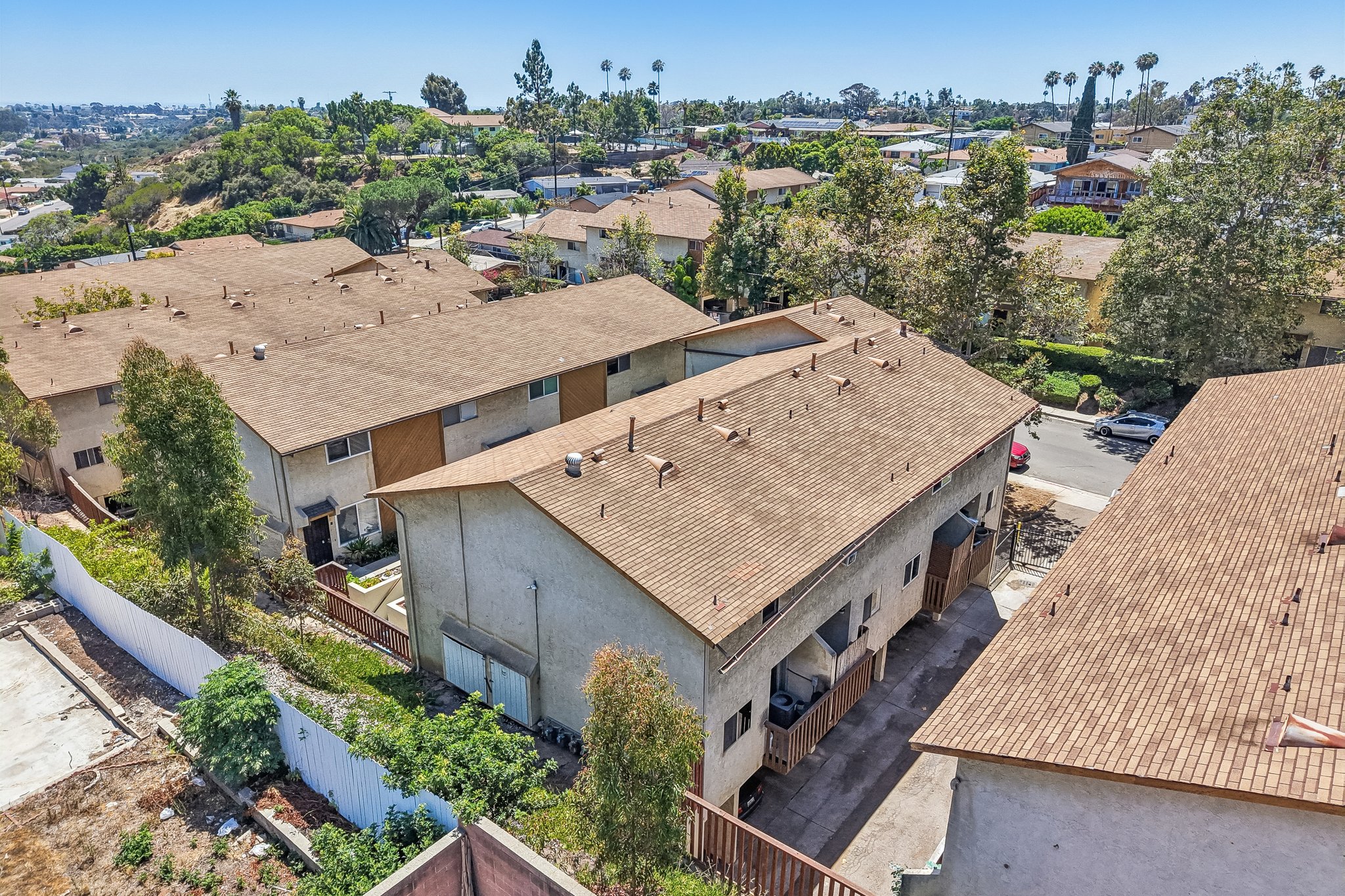 Lemona Ave D-S0306-032.jpg