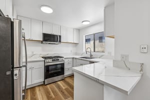 Lemona Ave D-S0306-013.jpg