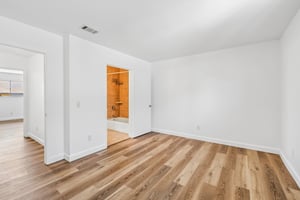 Lemona Ave D-S0306-016.jpg