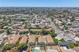 Lemona Ave D-S0306-036.jpg