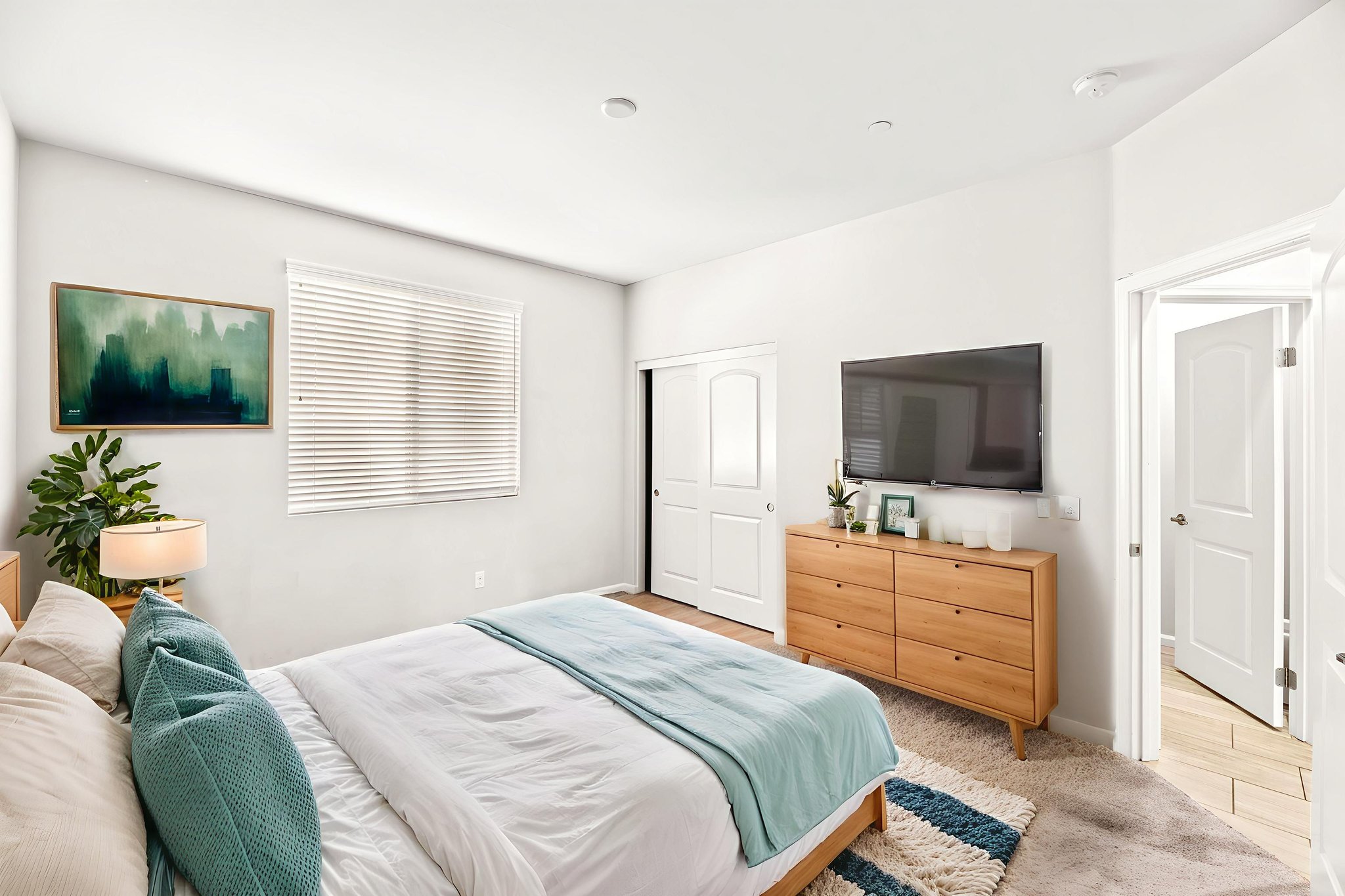 21-36312 Shedera Ct virtually staged.jpeg