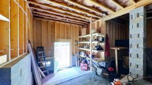 Photo 49