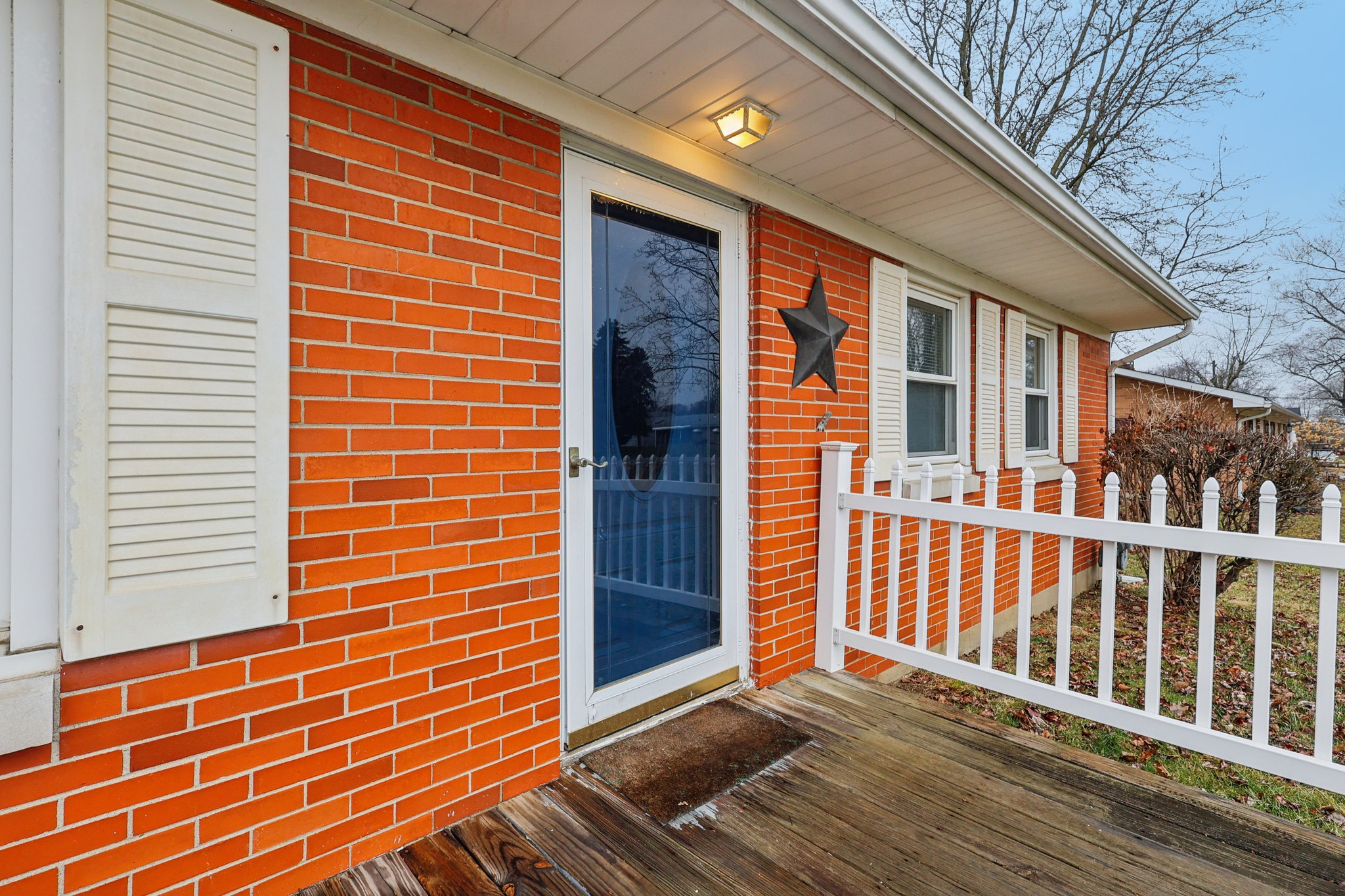 Julie Dr-S0403-006.jpg