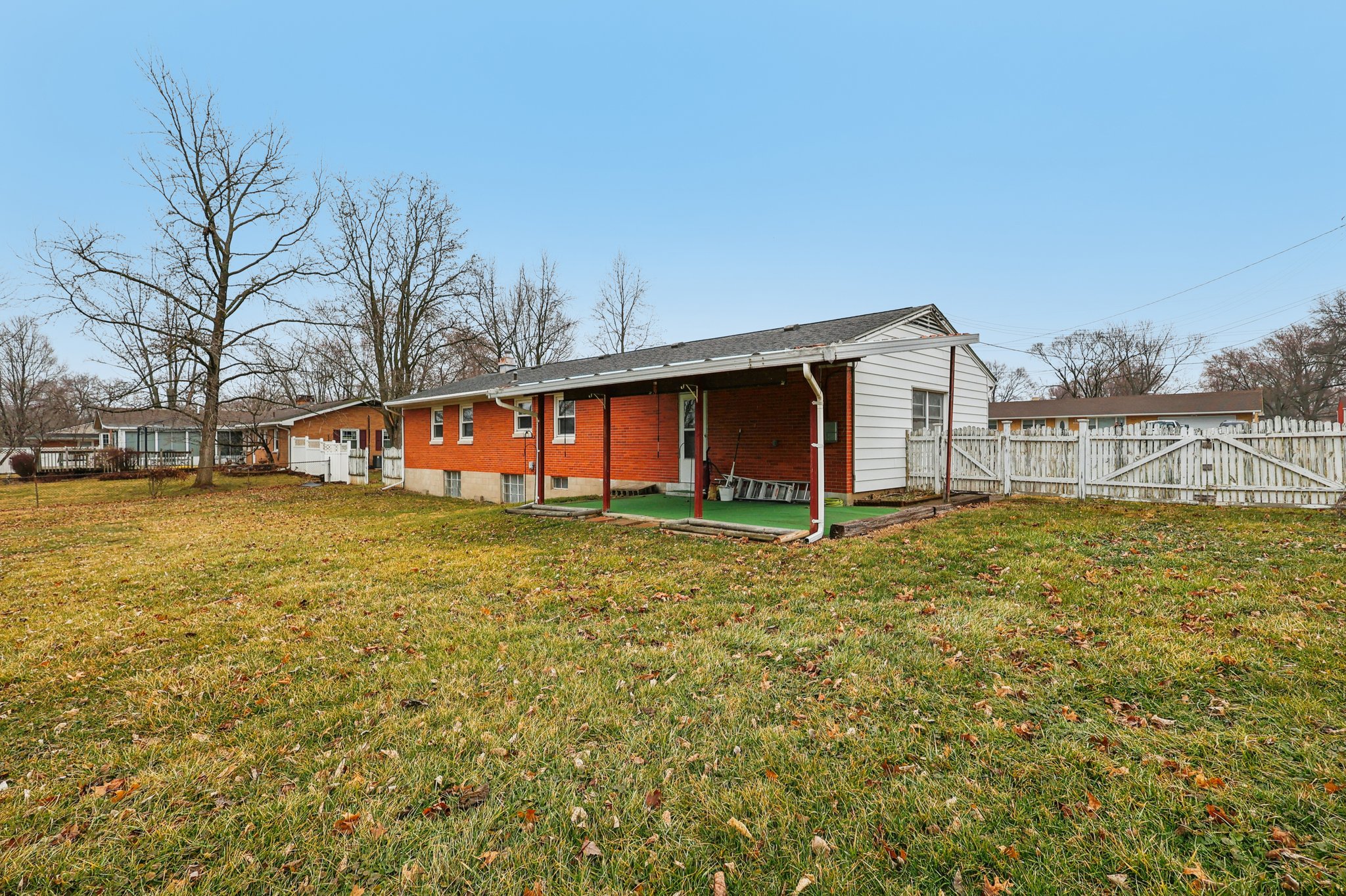 Julie Dr-S0403-032.jpg