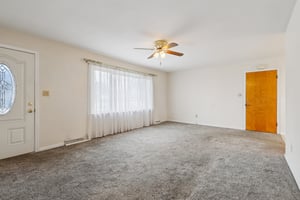 Julie Dr-S0403-008.jpg