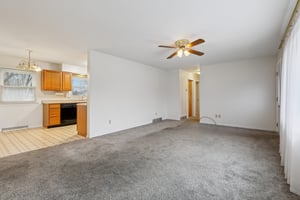 Julie Dr-S0403-011.jpg