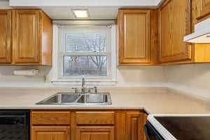 Julie Dr-S0403-016.jpg