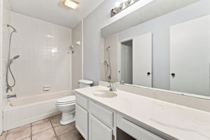 Photo 31