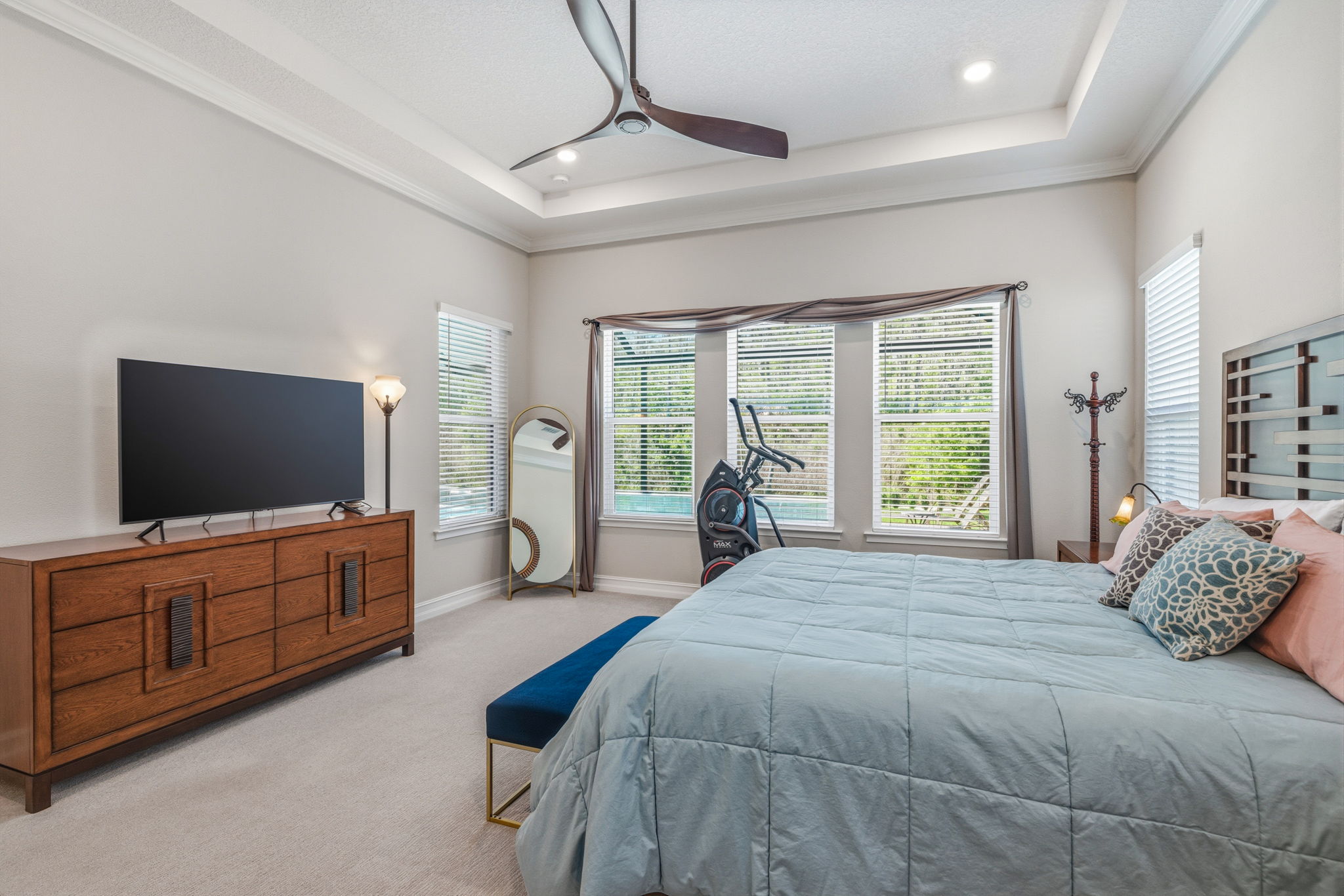 25 - 3636 Madison Cypress Dr, Lutz, FL 33558