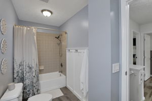  Photo 48