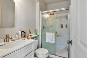 Studio Full Bath