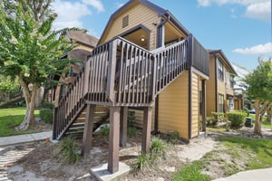 Northpointe Ct 208-S0907-003.jpg