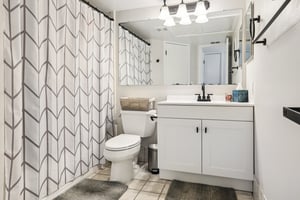 Northpointe Ct 208-S0907-024.jpg