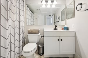 Northpointe Ct 208-S0907-025.jpg