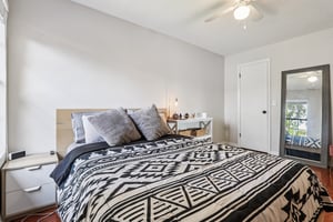 Northpointe Ct 208-S0907-030.jpg