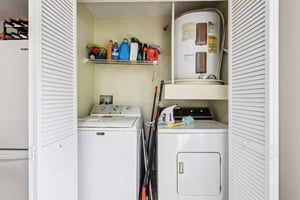 Northpointe Ct 208-S0907-031.jpg