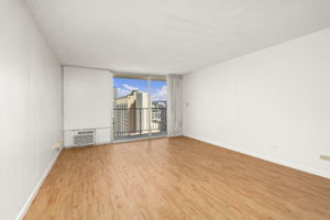  Photo 0