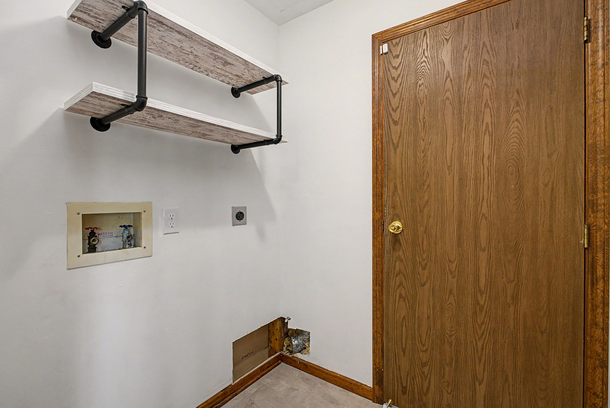  Photo 38