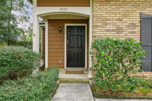 Front Entry Detail