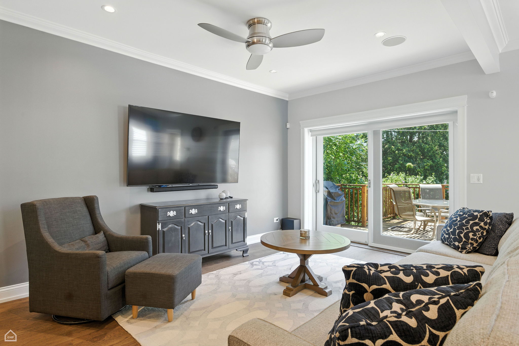 3642 N Keeler Ave_017