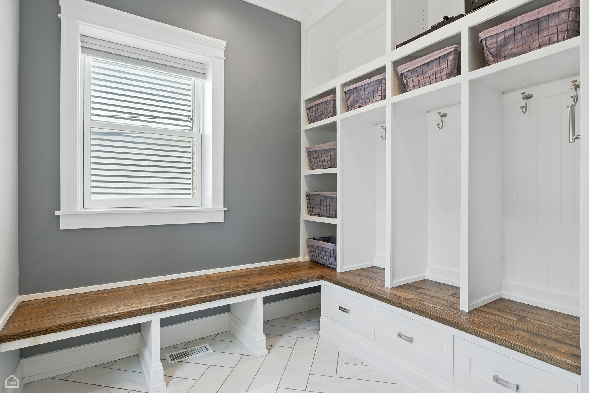 3642 N Keeler Ave_019