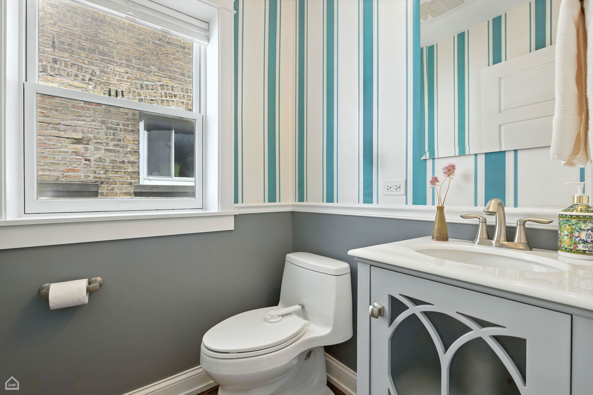 3642 N Keeler Ave_020