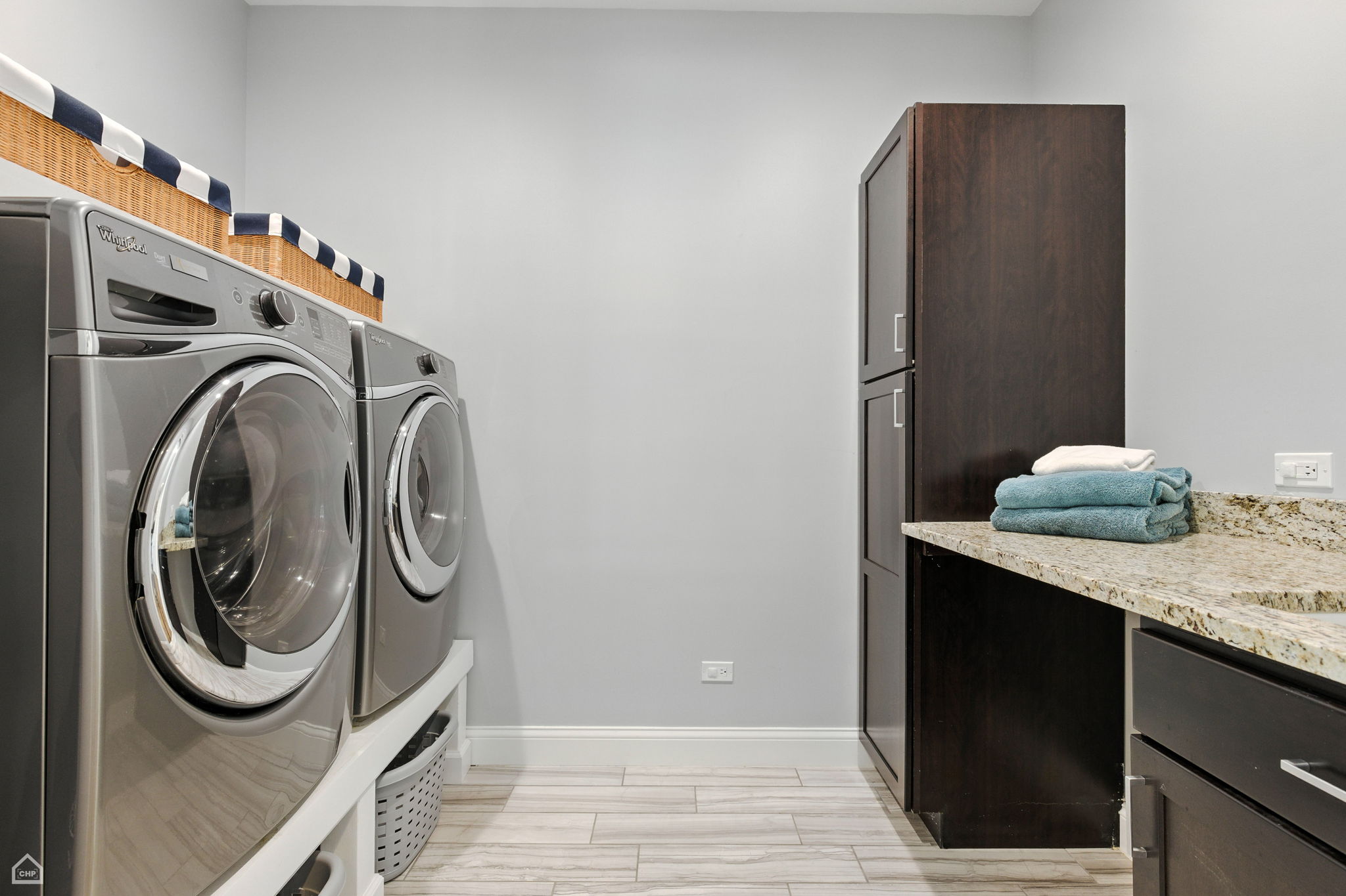 3642 N Keeler Ave_023