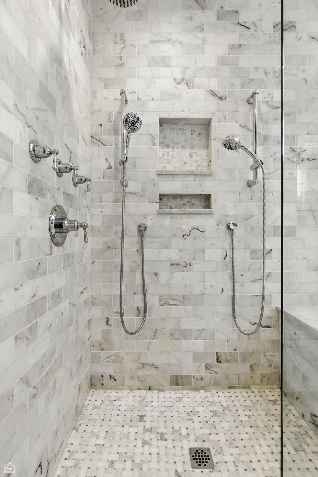 3642 N Keeler Ave_028