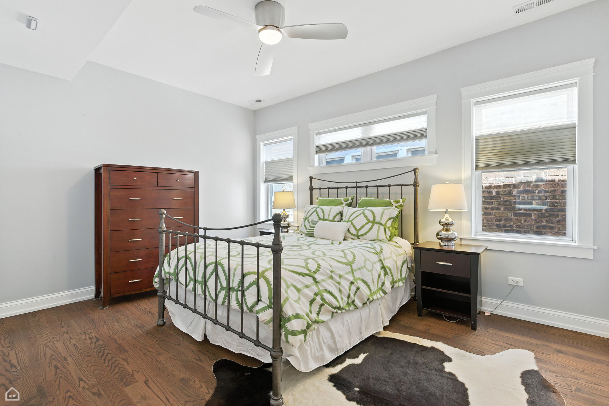 3642 N Keeler Ave_032