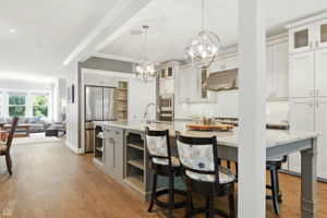 3642 N Keeler Ave_014