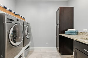 3642 N Keeler Ave_023