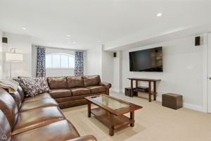 3642 N Keeler Ave_034