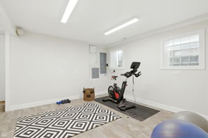 3642 N Keeler Ave_040