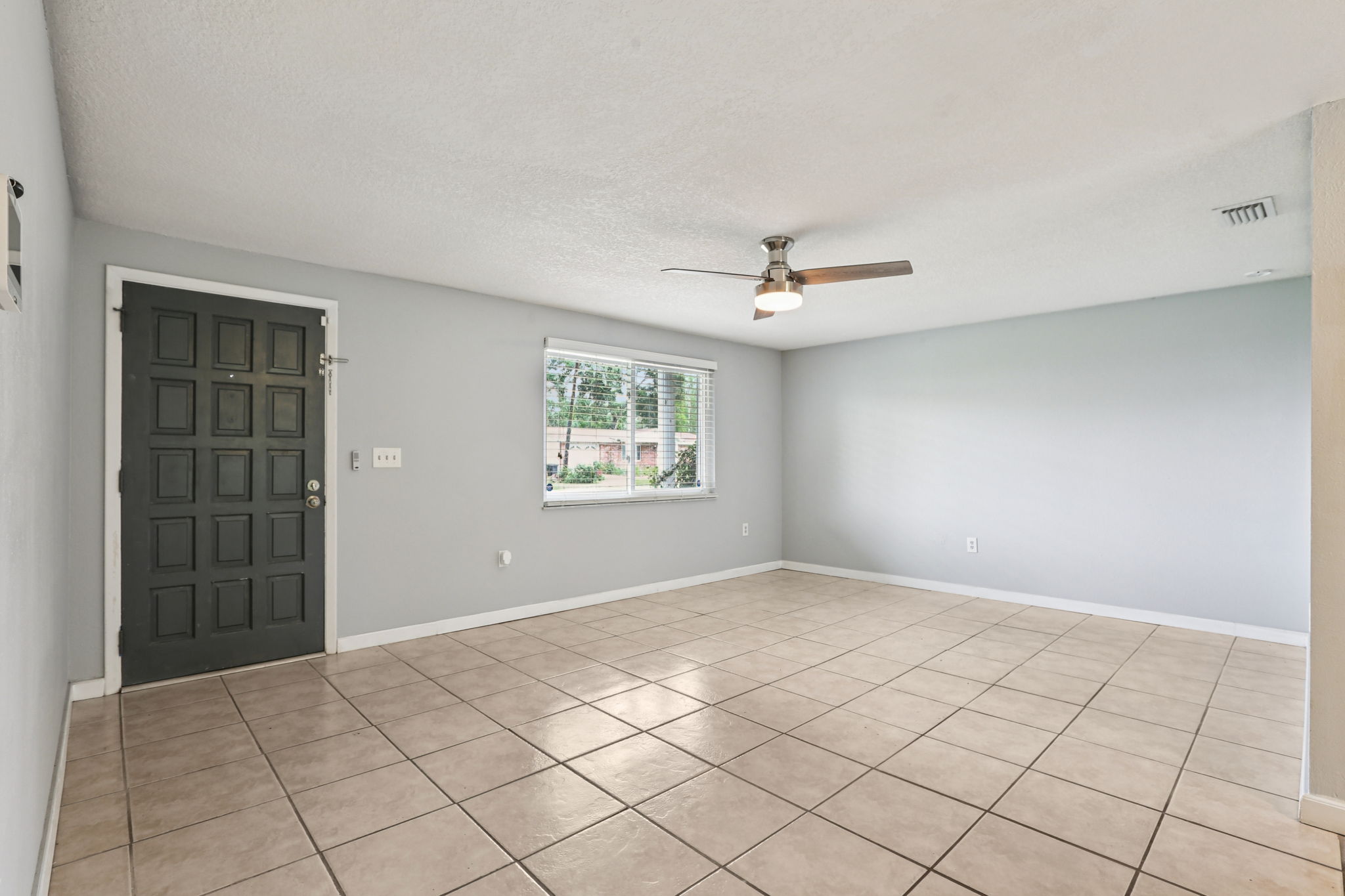 Monroe Dr-S1607-013