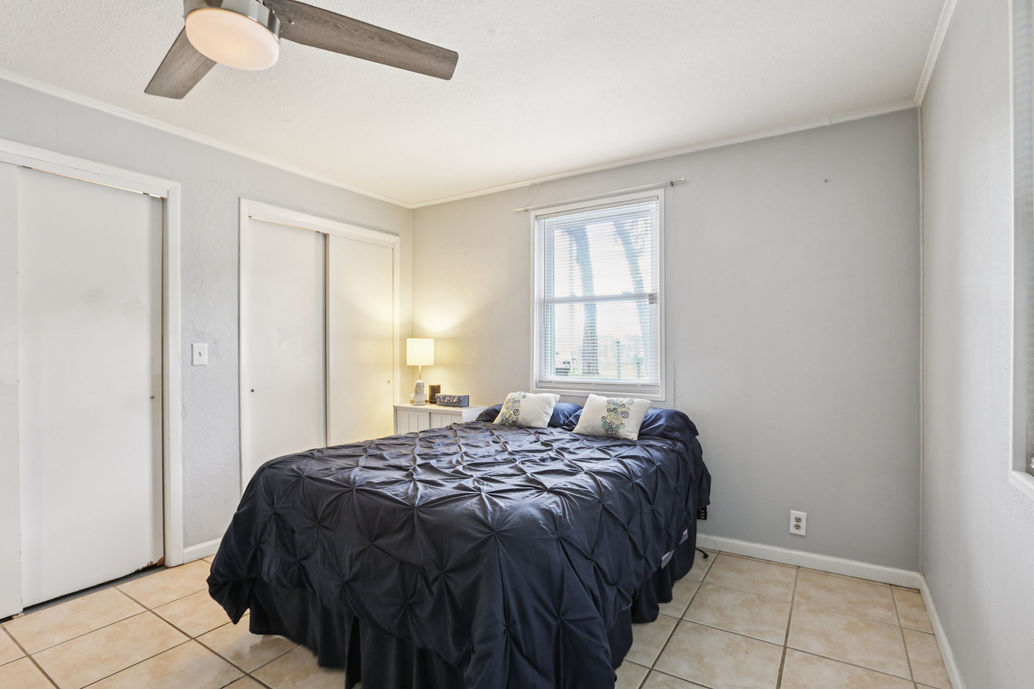 Monroe Dr-S1607-031
